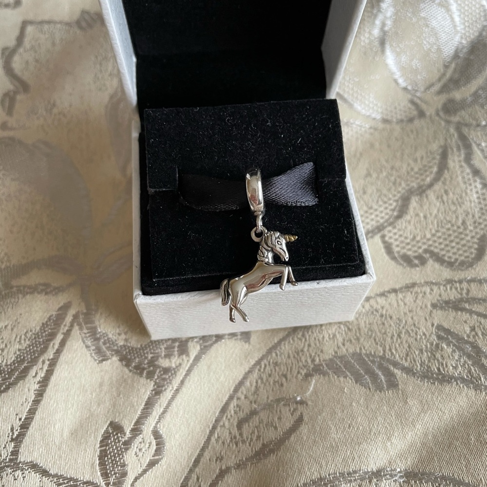 Pandora unicorn charm